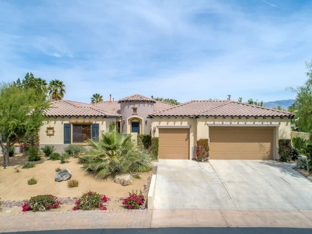 Spanish Modern Retreat - Image 4