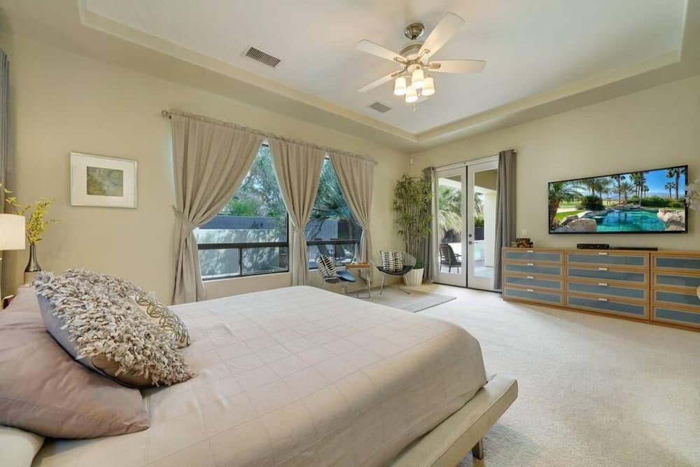 Spanish Modern Retreat - Image 22