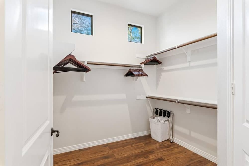 Summer Resort Style Living - Image 42