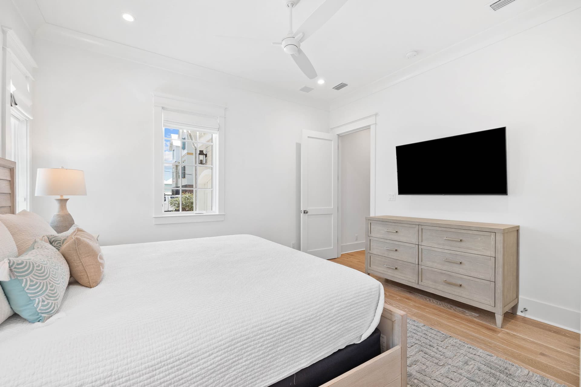 Summer Villa - Image 13