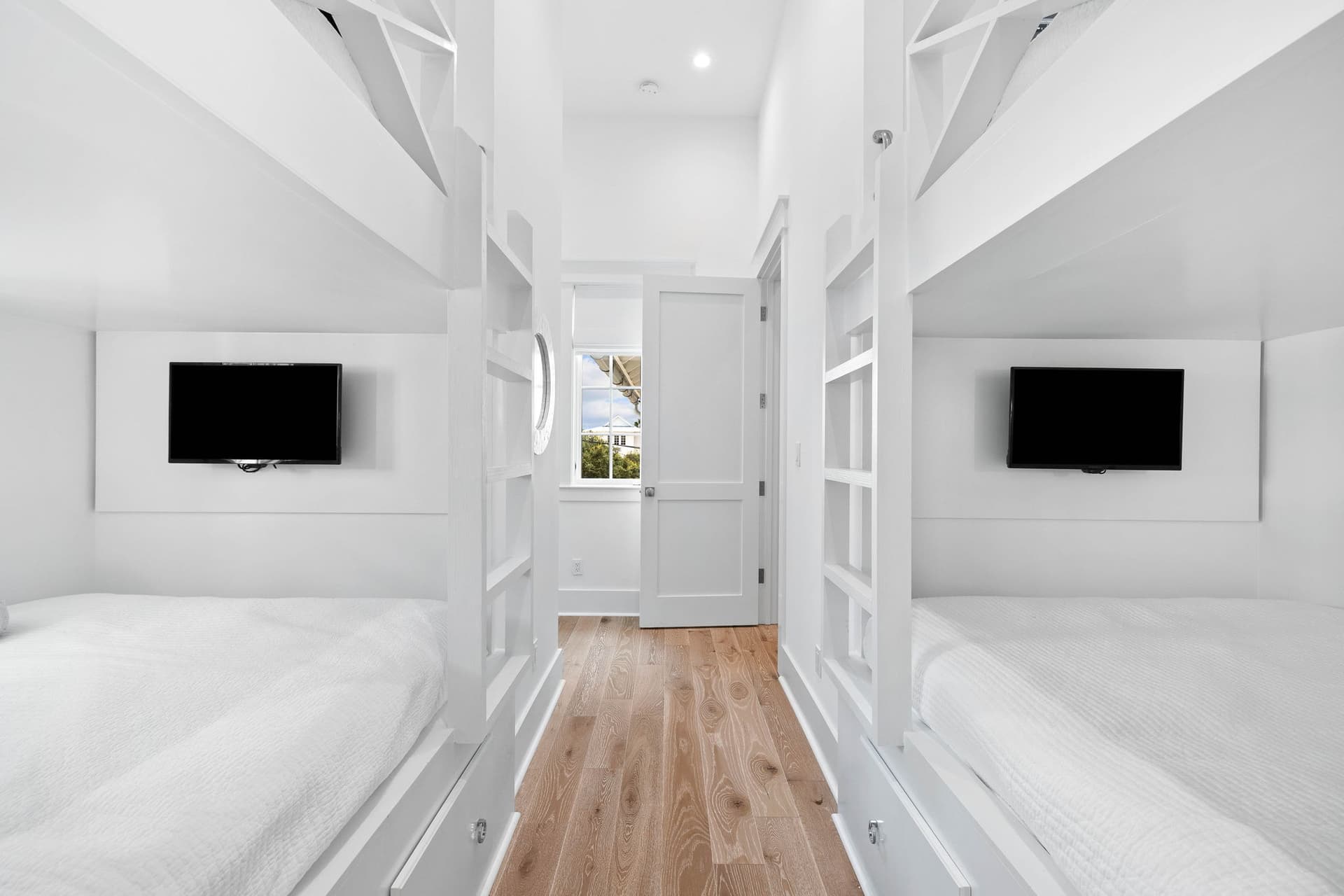 Summer Villa - Image 18