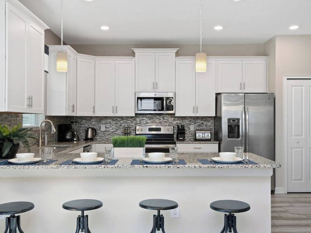 Sun Gathering House - Image 5