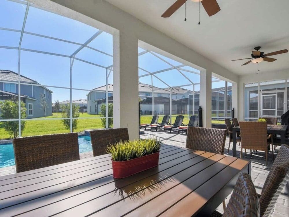 Sun Gathering House - Image 21