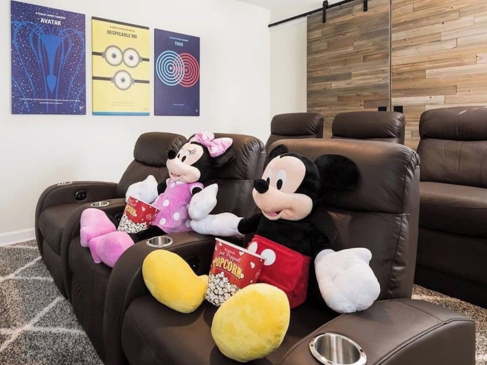 Sun Gathering House - Image 51