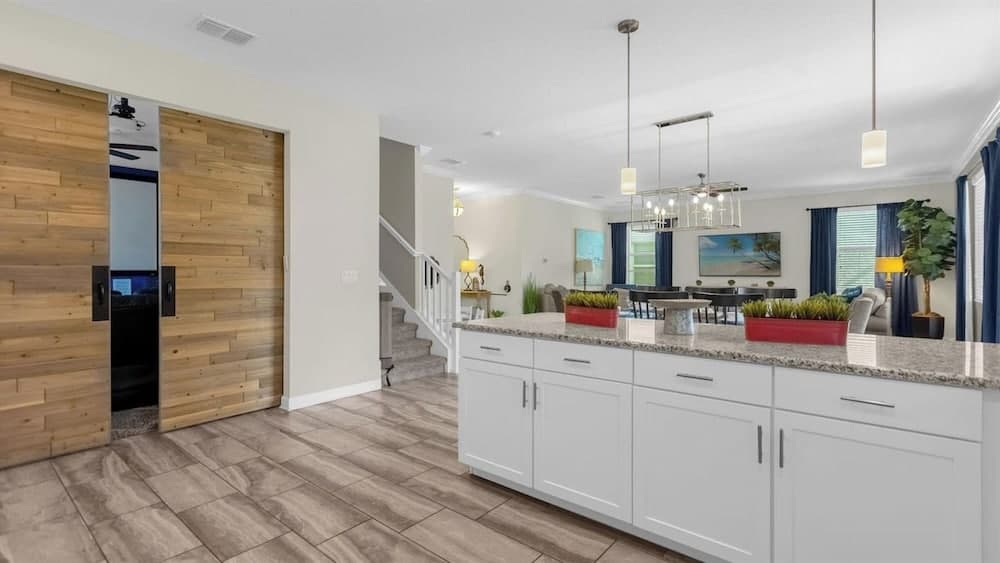 Sun Gathering House - Image 52