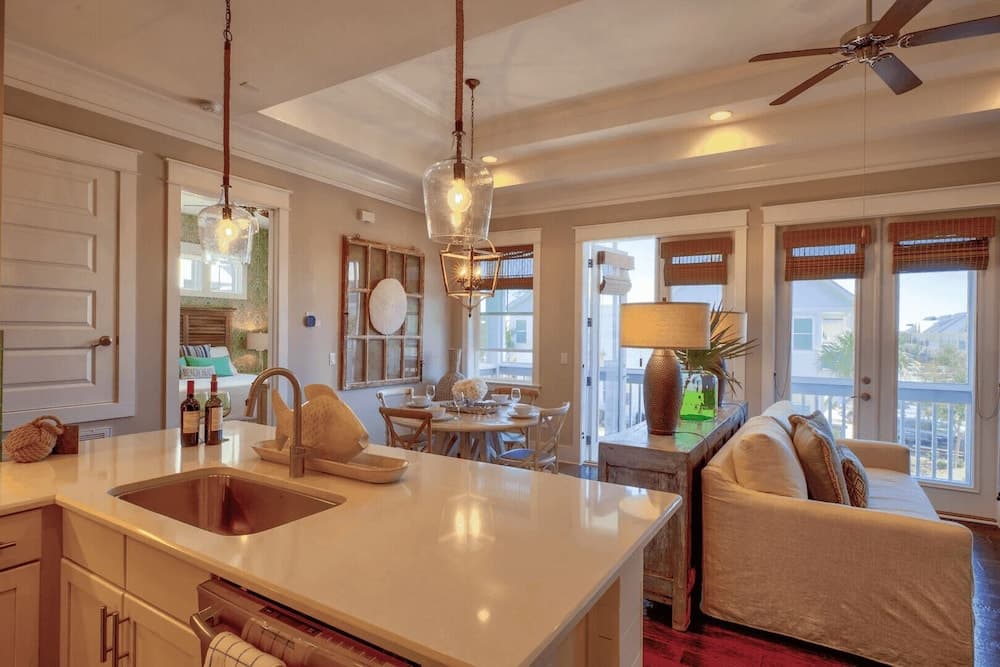 Sun & Sand - Image 13