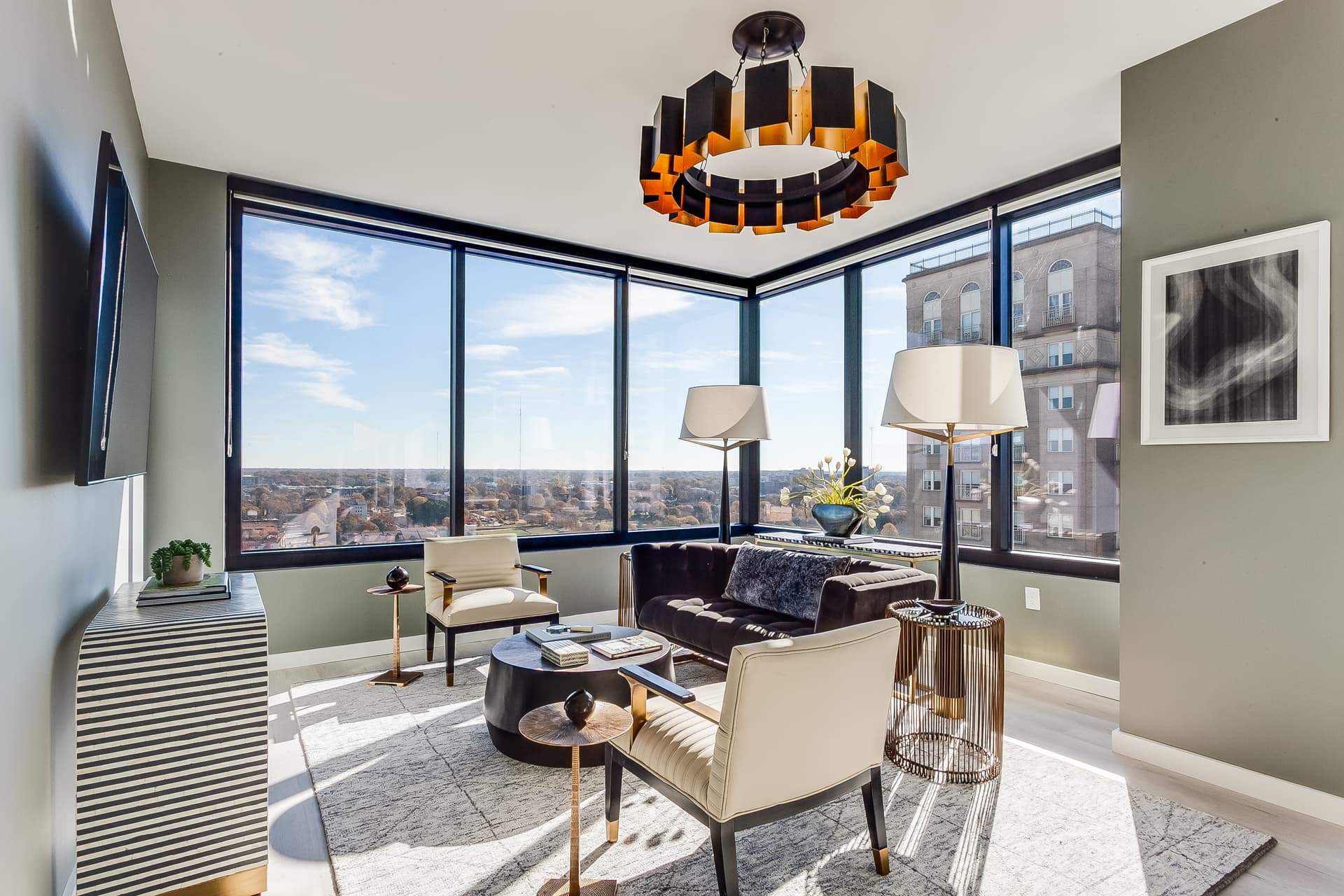 Sunlight Sanctuary - Image 7