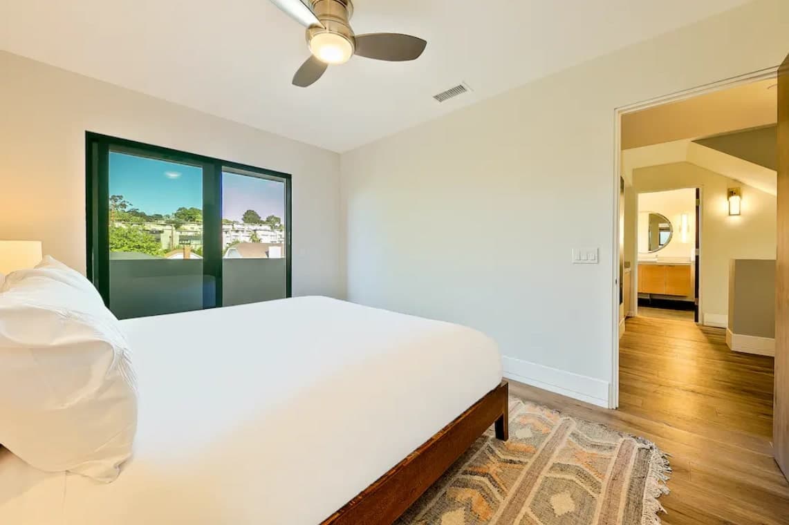 Sunny Shores - Image 11