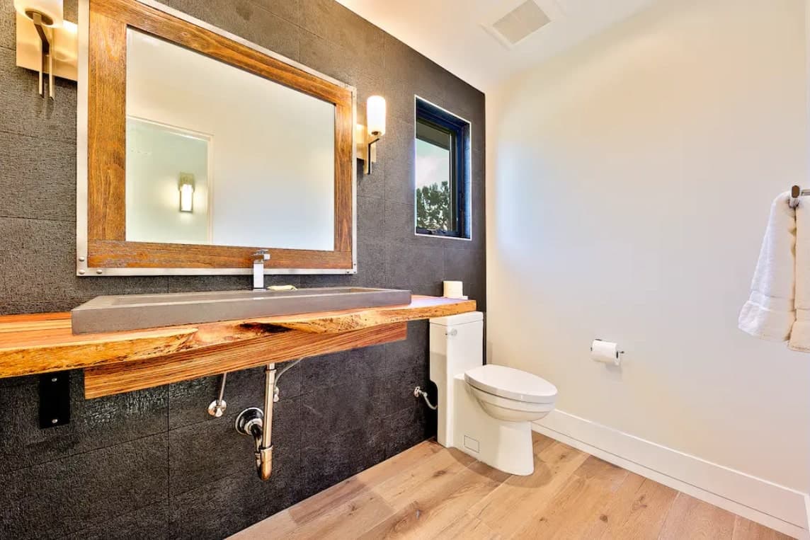 Sunny Shores - Image 13