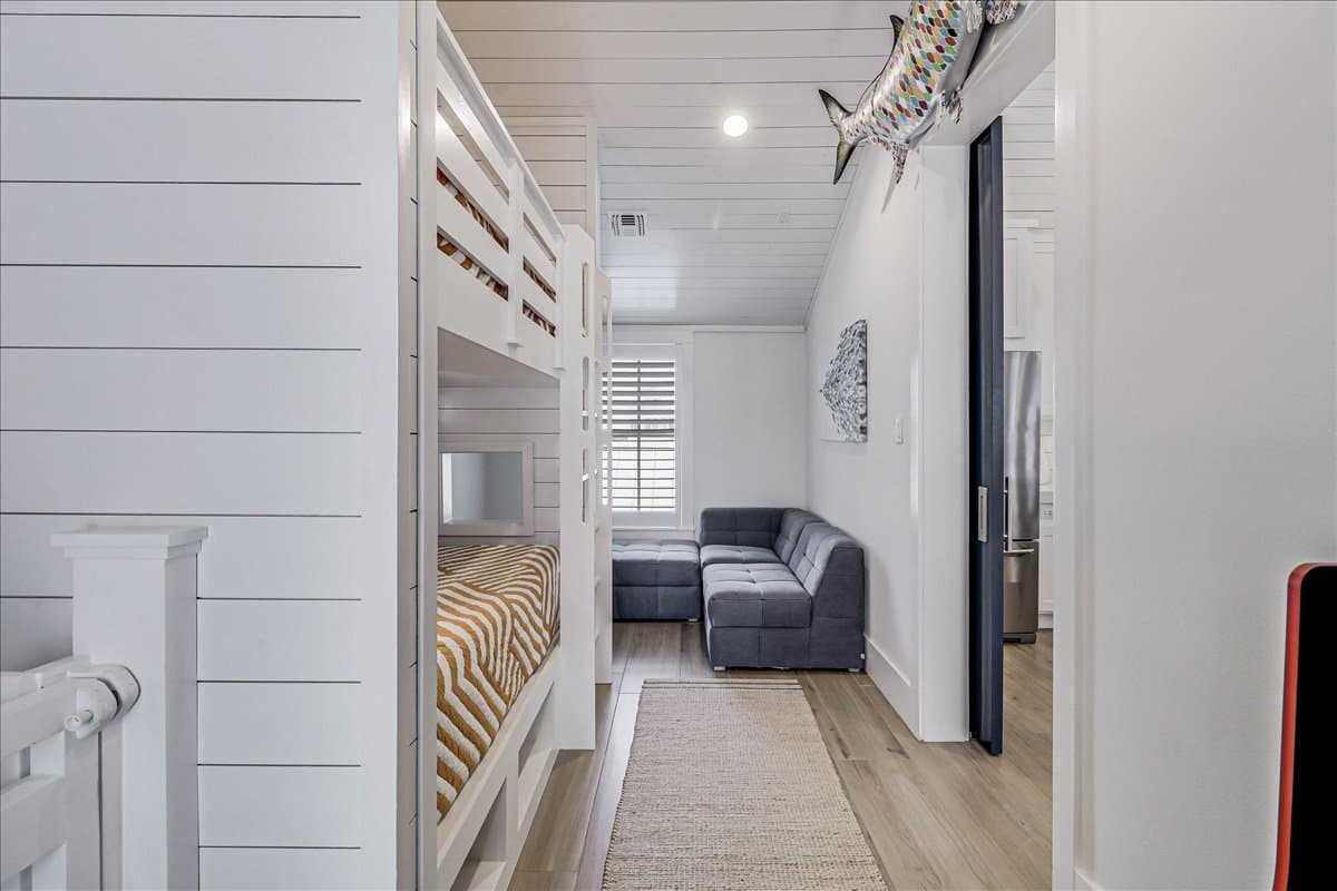 Sunnyside Up - Image 18