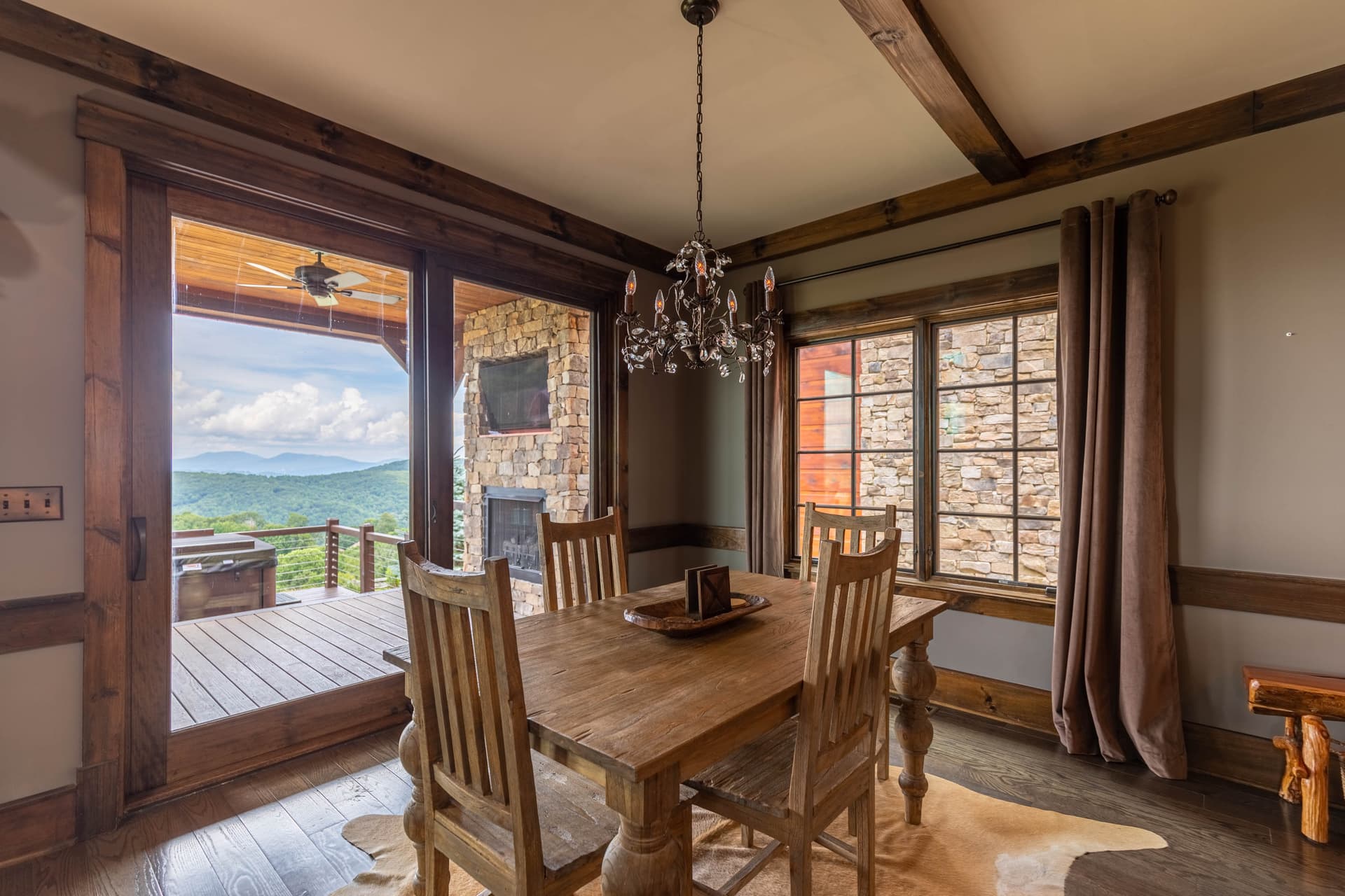 Sunrise Lodge at Eagles Nest - Image 8