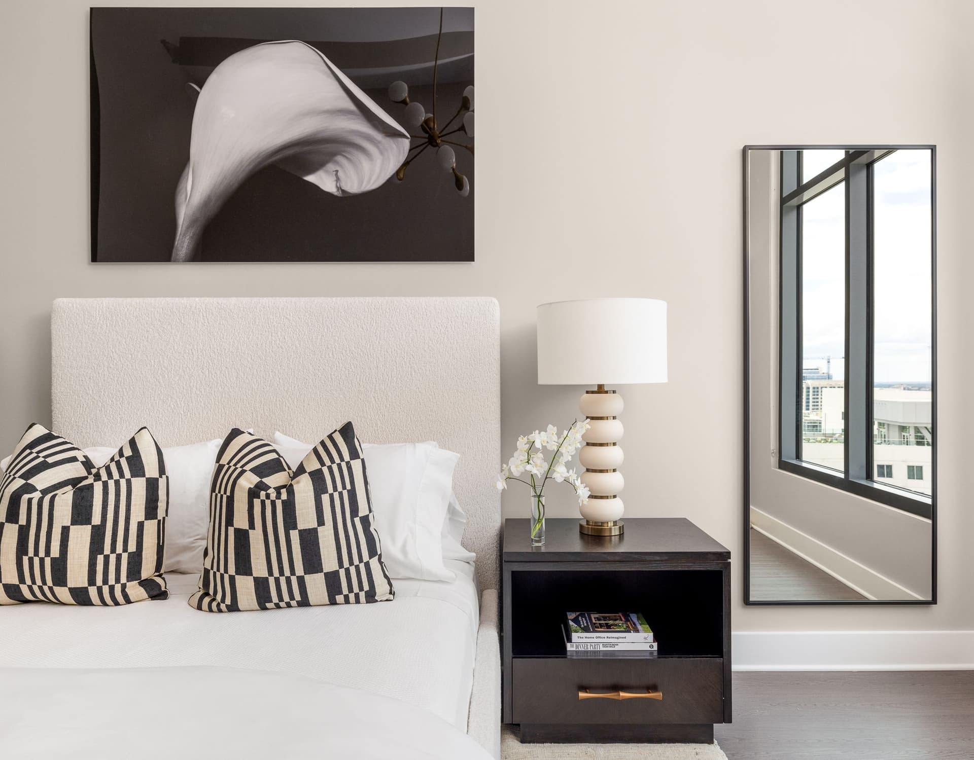 Sunrise Serenity Penthouse - Image 22