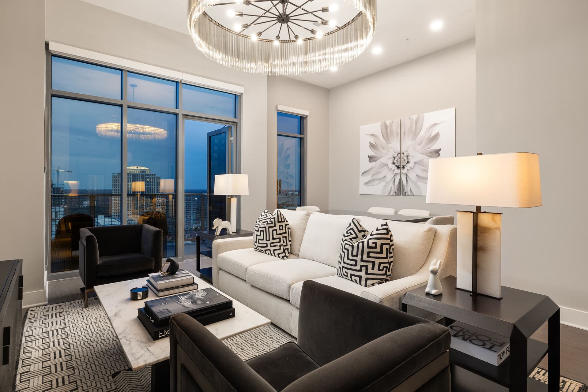 Sunrise Serenity Penthouse - Image 23