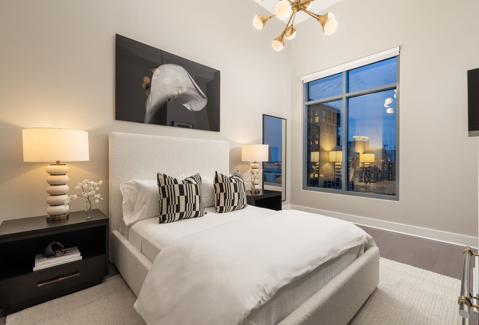 Sunrise Serenity Penthouse - Image 26