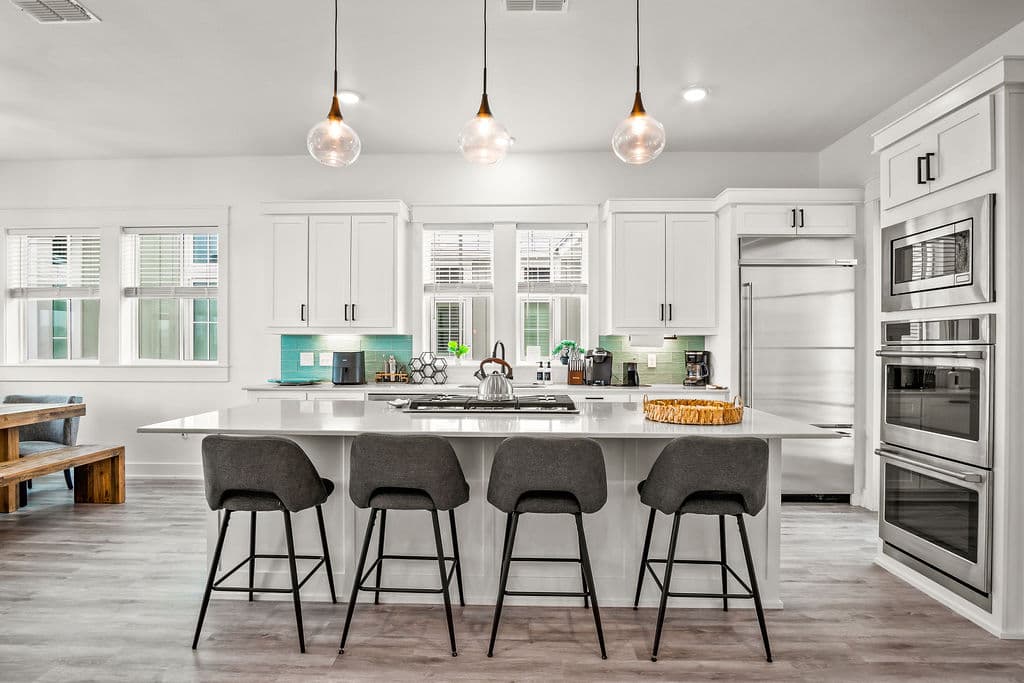 Suns Out Buns Out - Image 5