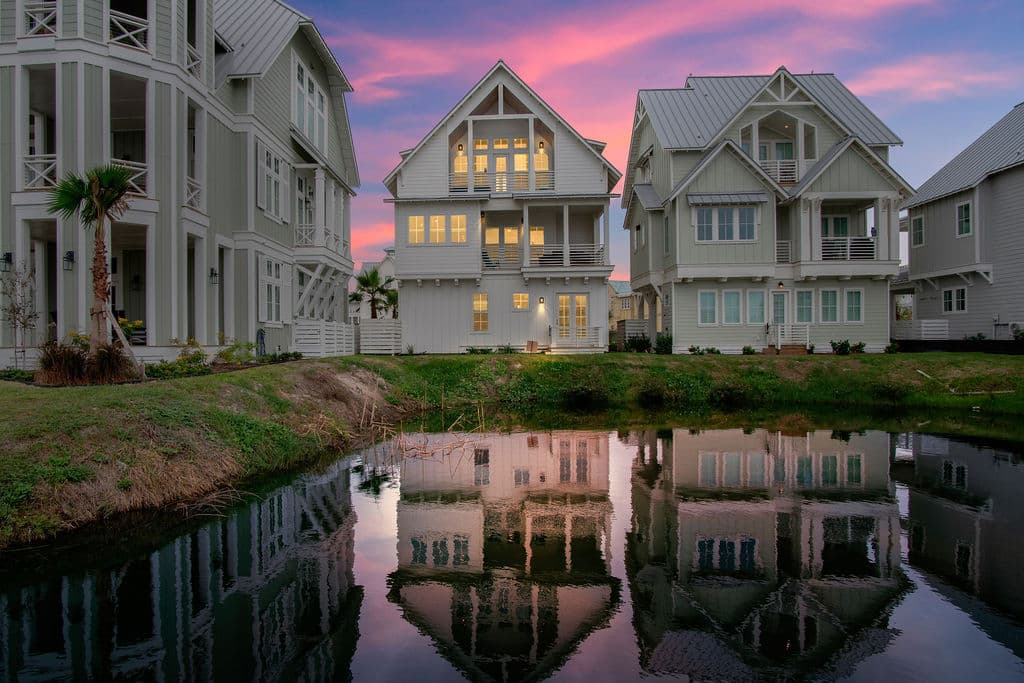 Suns Out Buns Out - Image 40