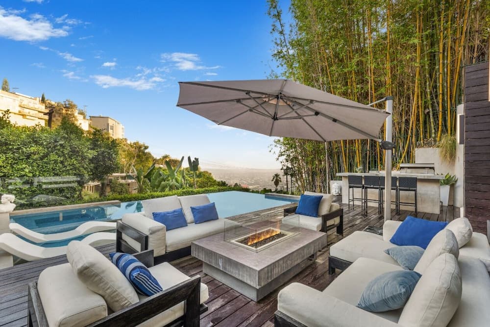 Sunset Heights Modern Villa - Image 35