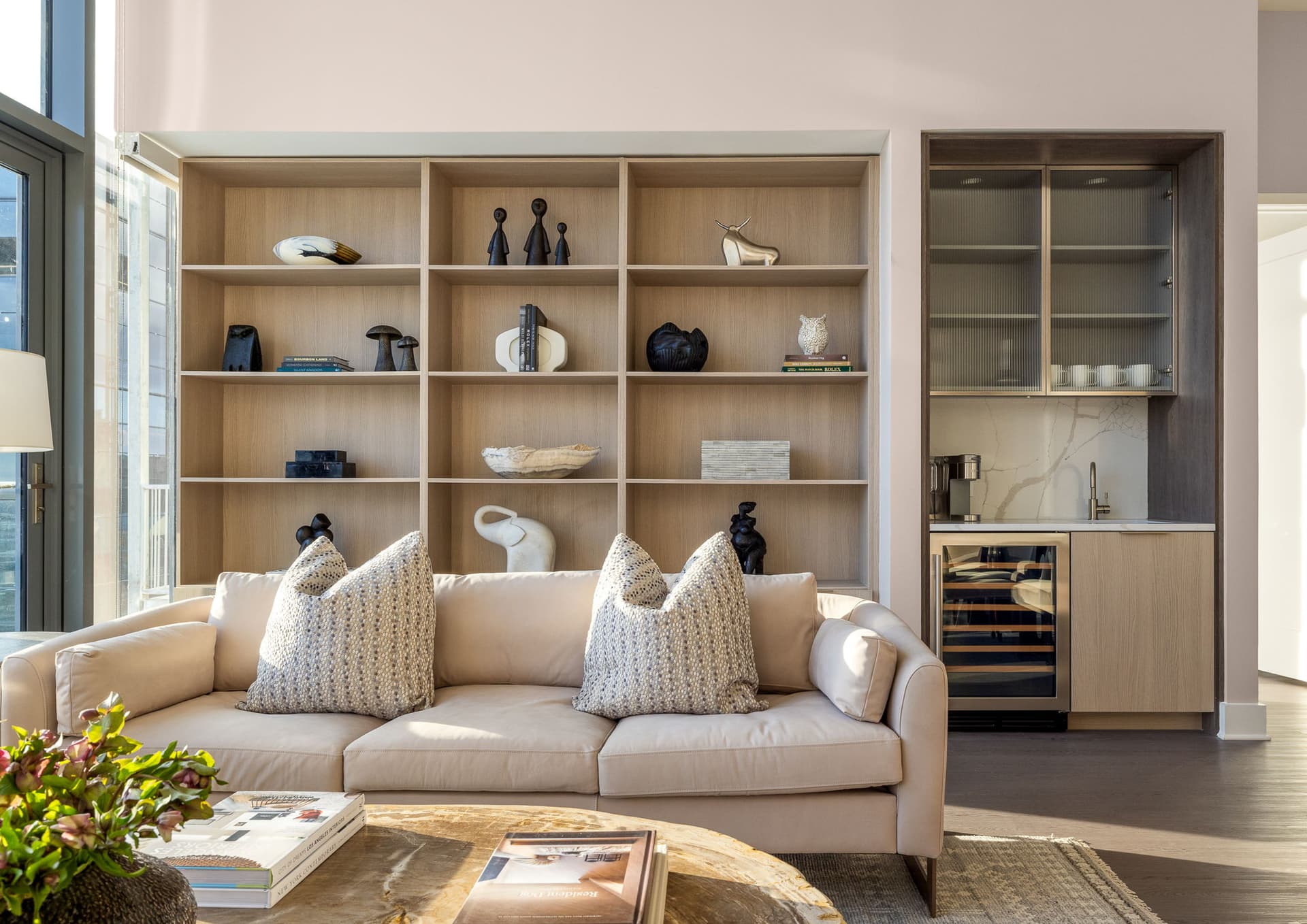 Sunset Horizon Penthouse - Image 7