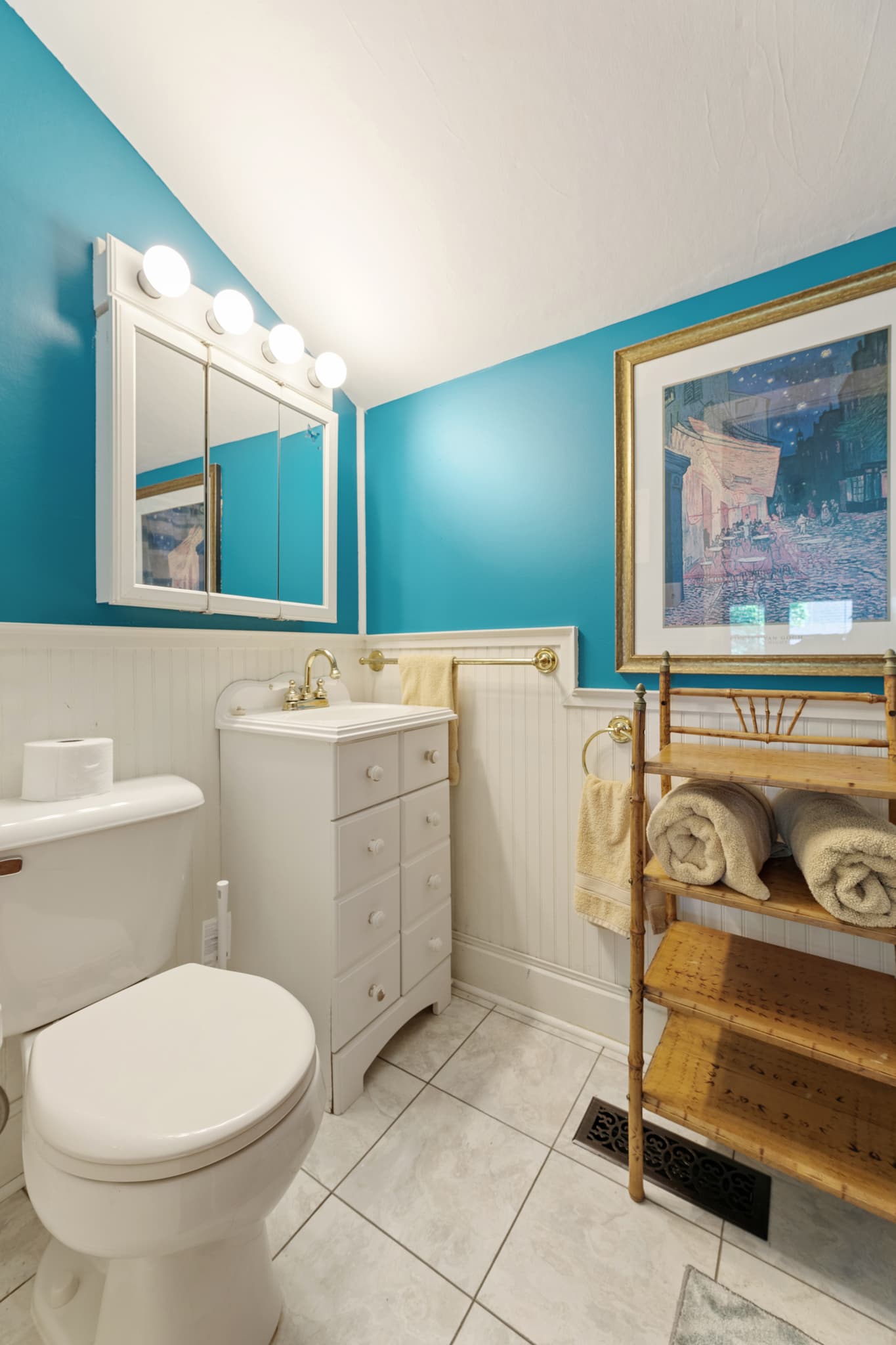 Whispering Pines Hideaway - Image 20