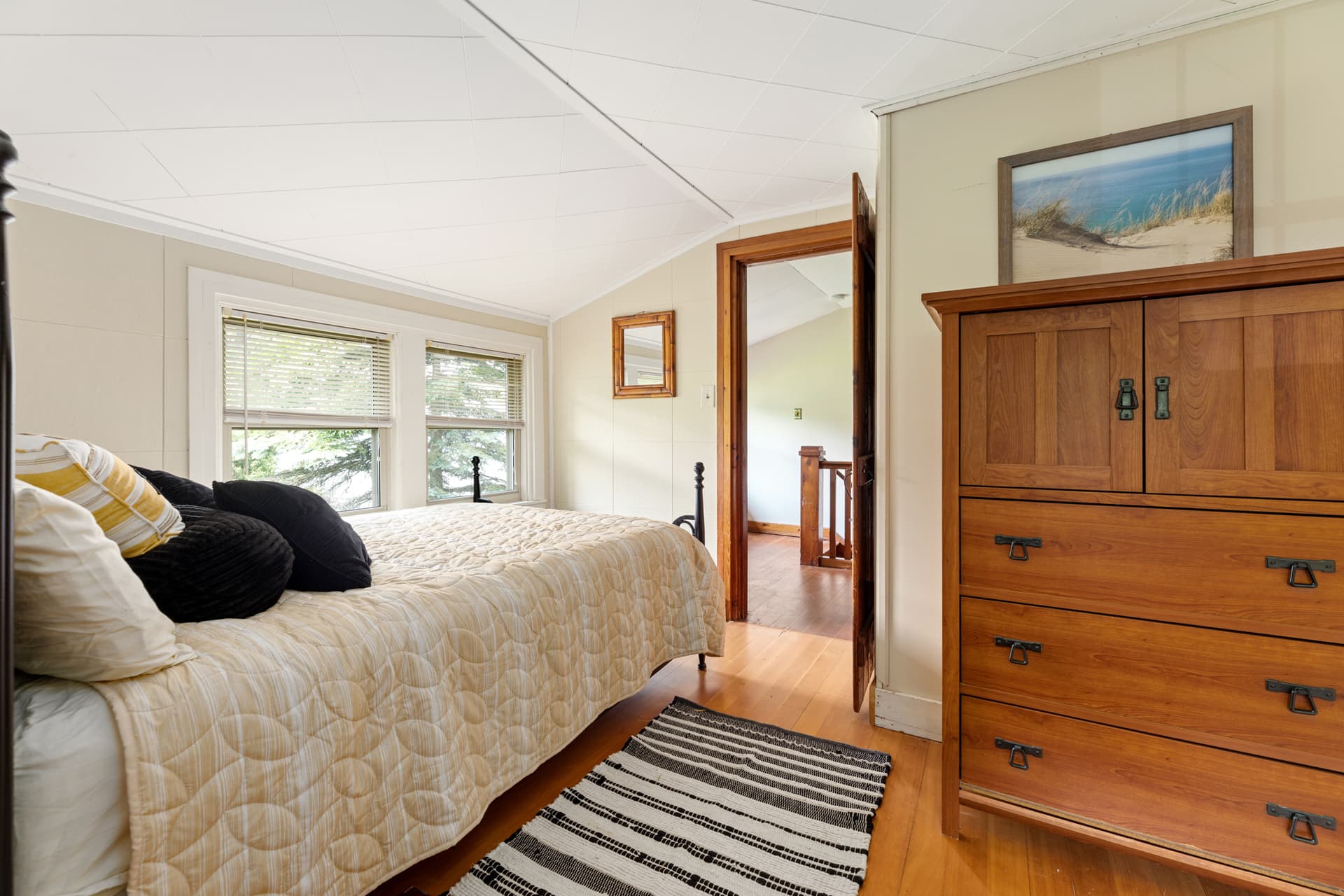 Whispering Pines Hideaway - Image 24