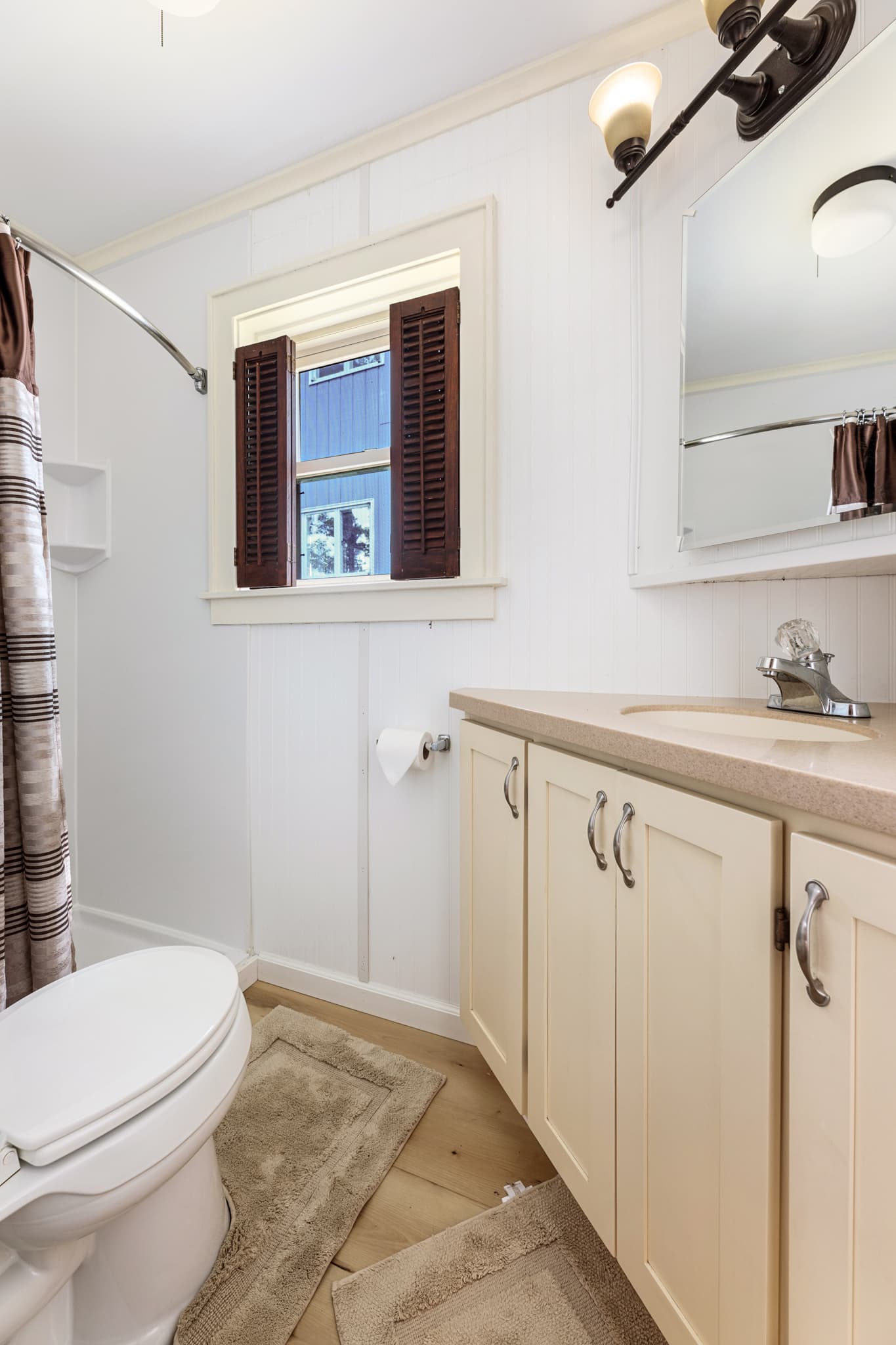 Whispering Pines Hideaway - Image 28