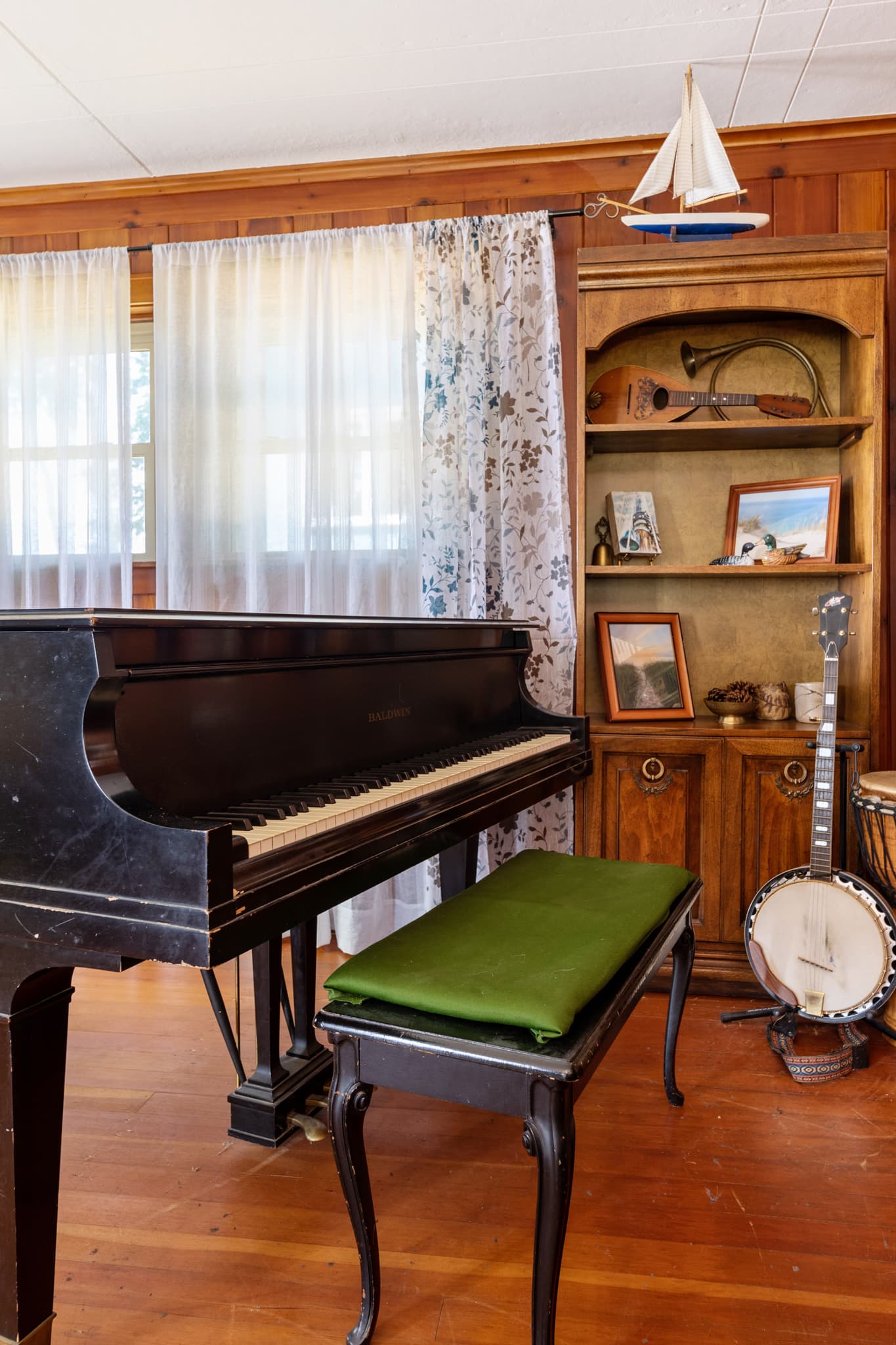 Whispering Pines Hideaway - Image 29