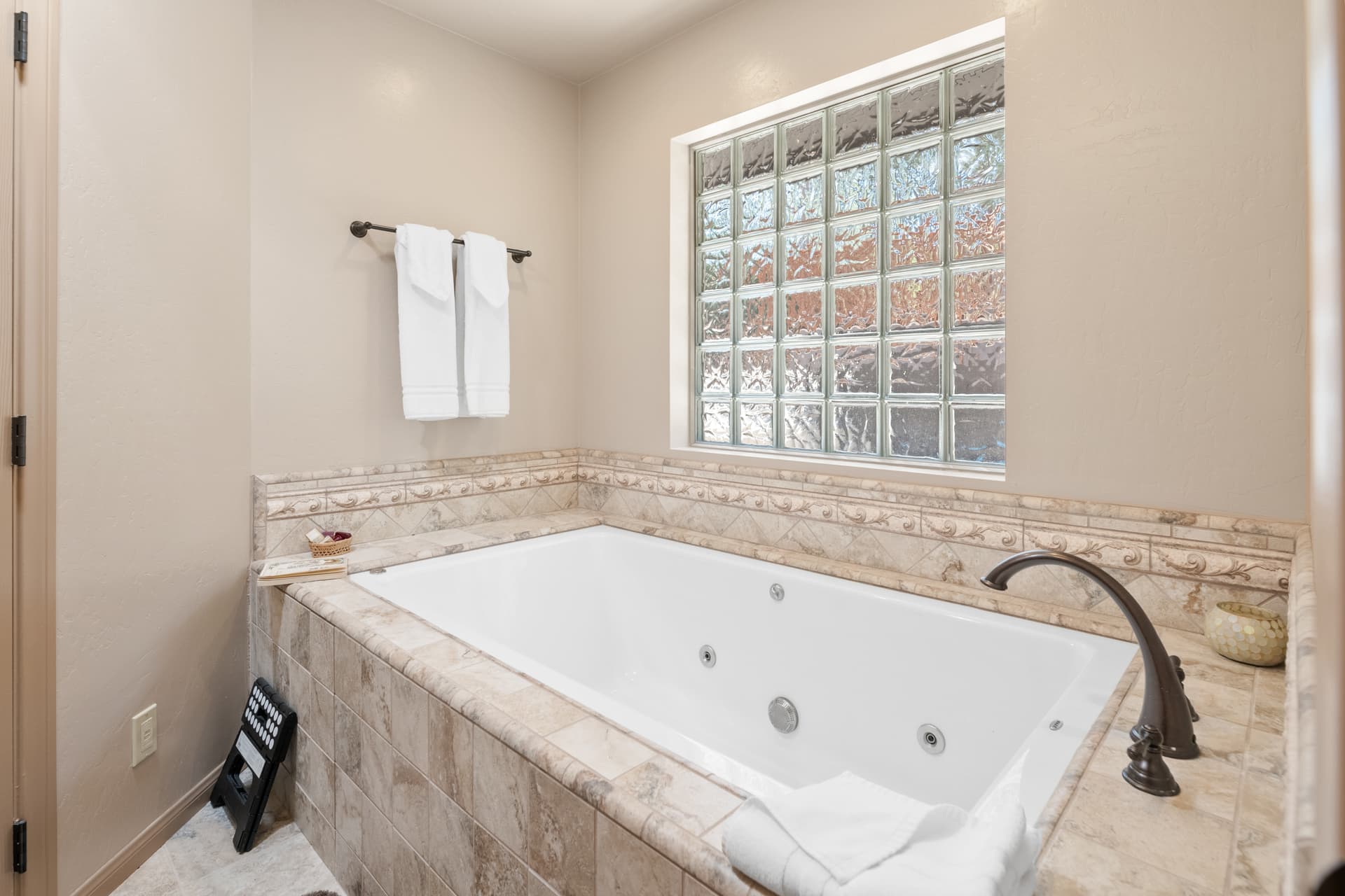 Sunset Spectacular - Image 15