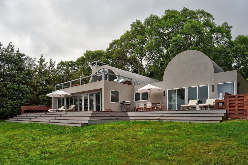 Sunset Beachfront Villa - Image 40