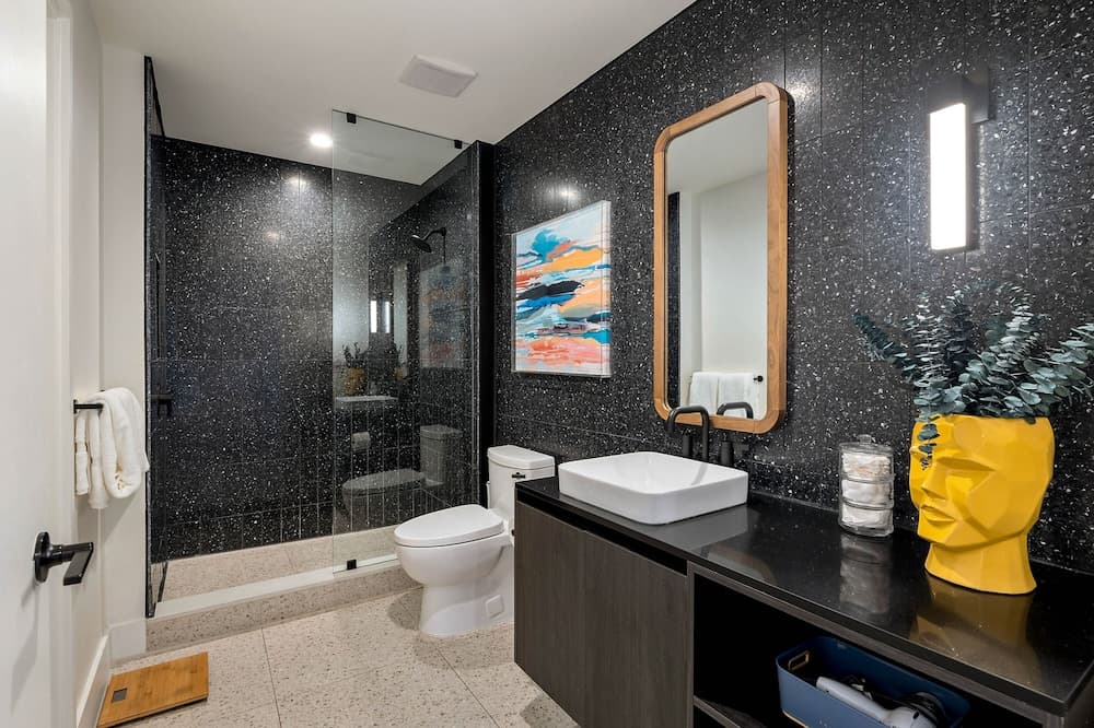 Sunshine Condo in Downtown Austin - Image 20