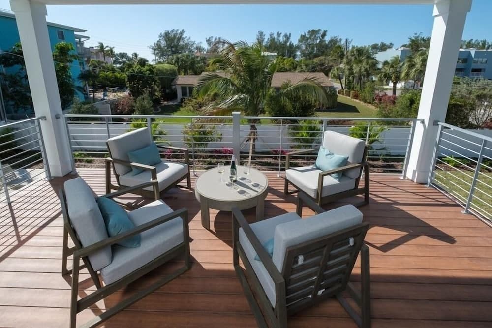 Sunshine & Good Times - Image 43