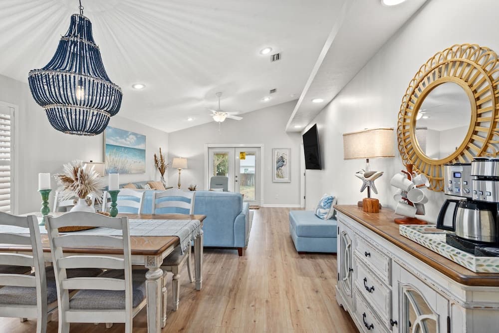 Sunshine House - Image 12