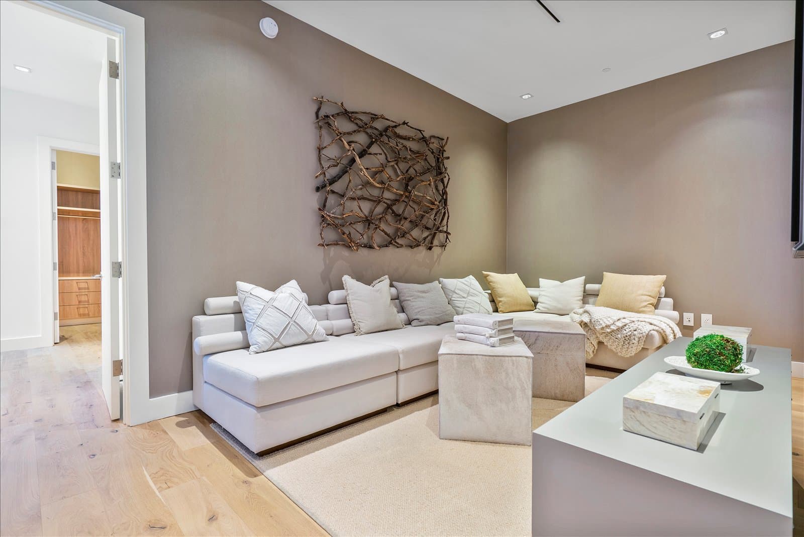 Sweet Escape - Image 3