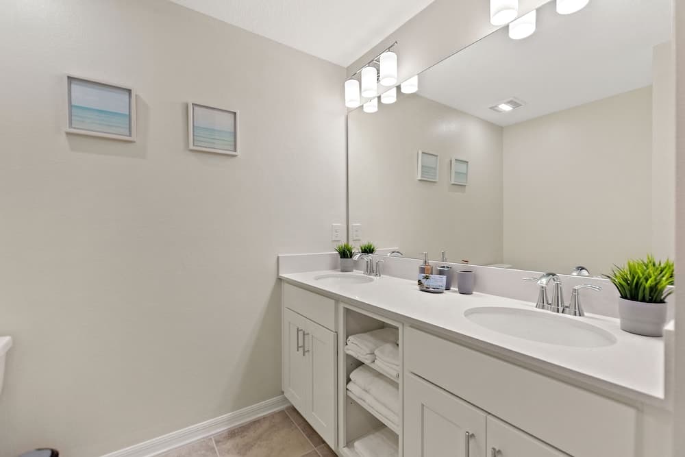 Sweet Suite - Image 18