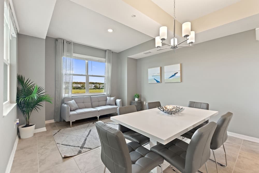 Sweet Suite - Image 2