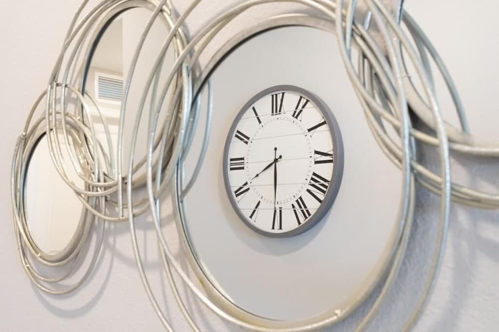 Sweet Suite - Image 12