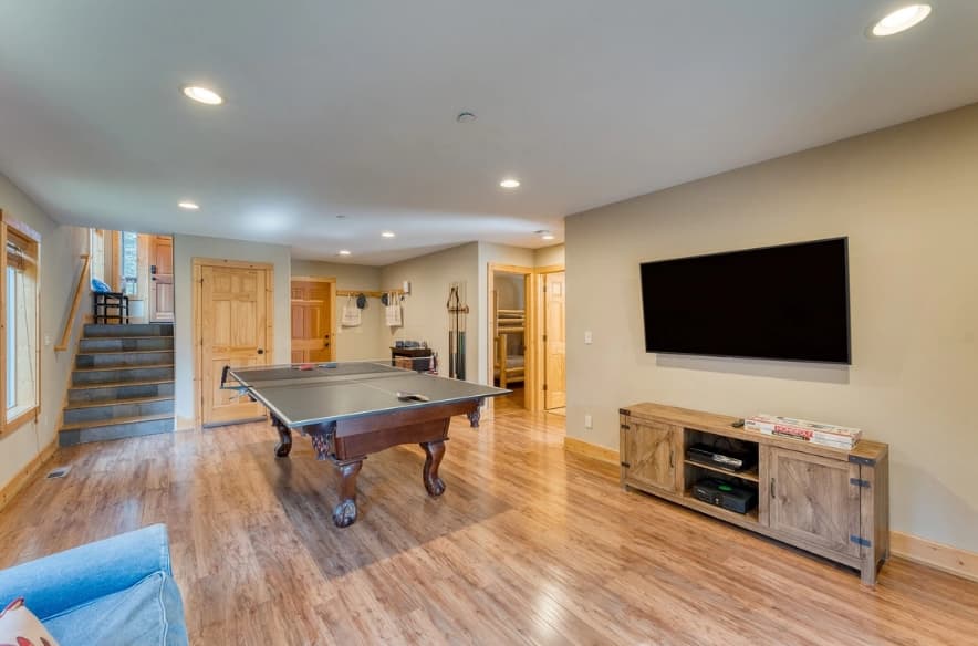 Washoe Chalet - Image 3