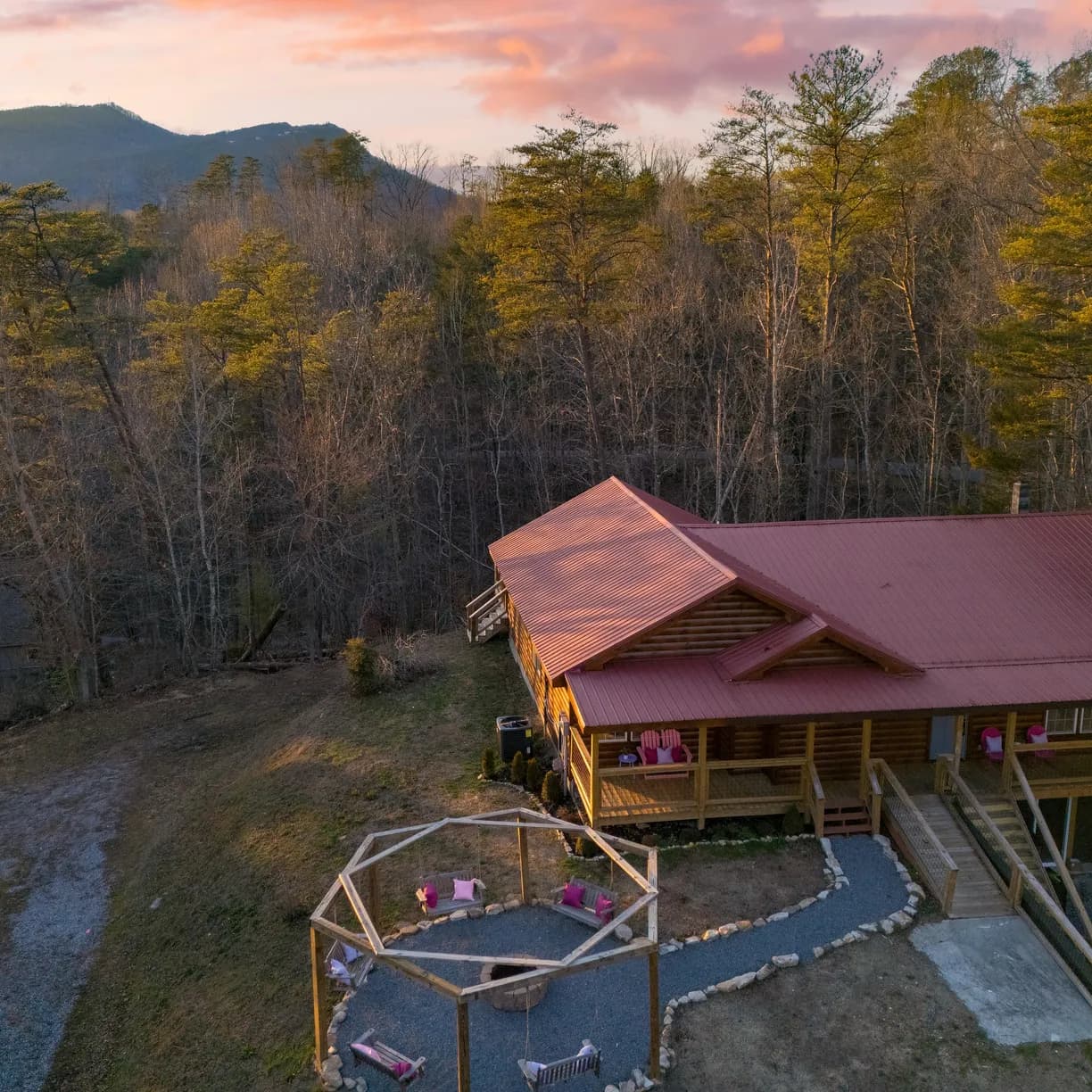 Pink Pines Place - Image 2