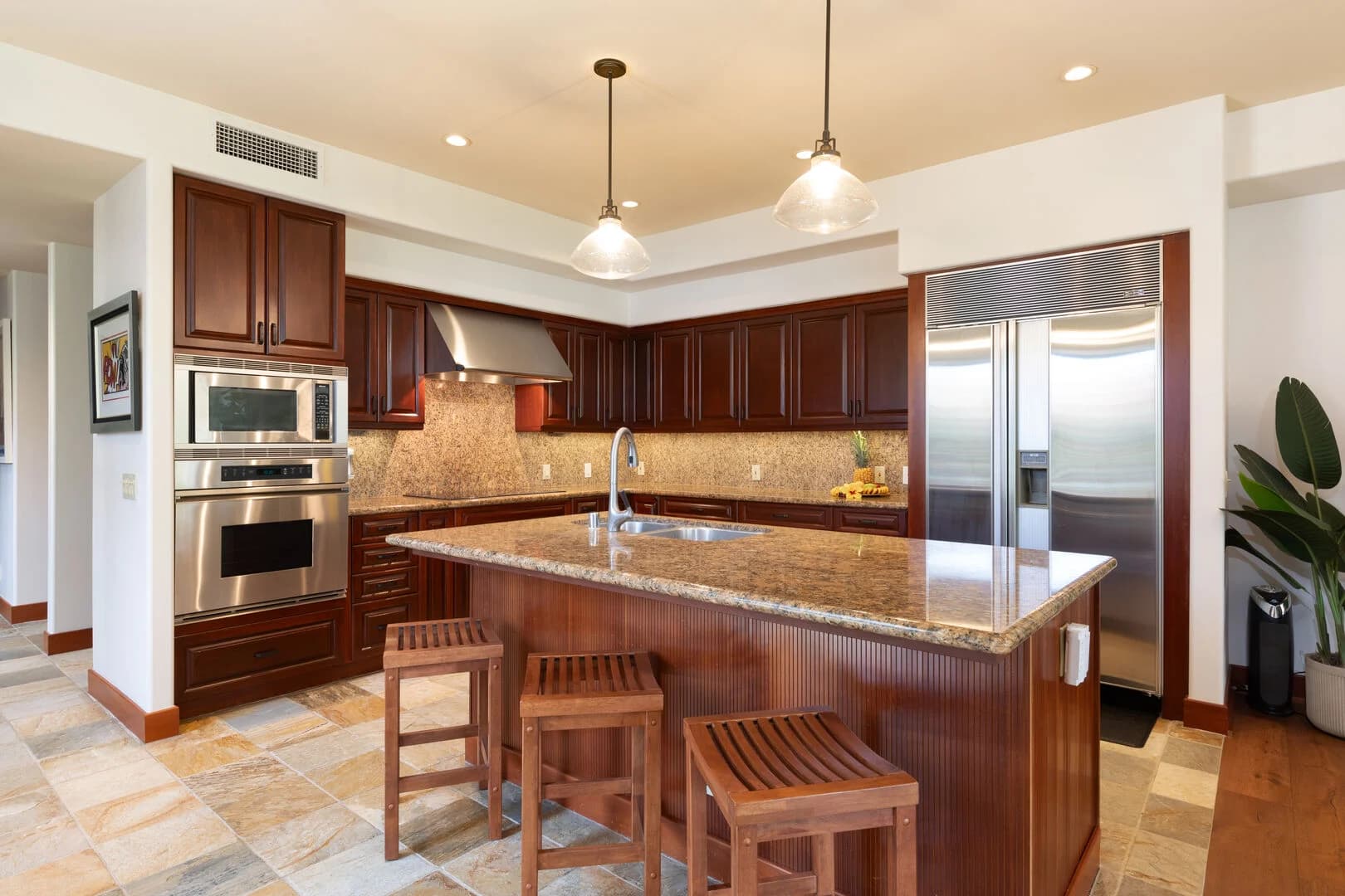 Aloha Joe's Ohana - Image 10