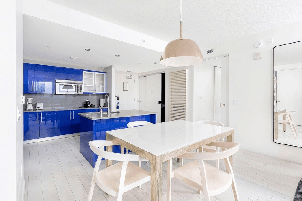 Shoreline #604 - Image 19