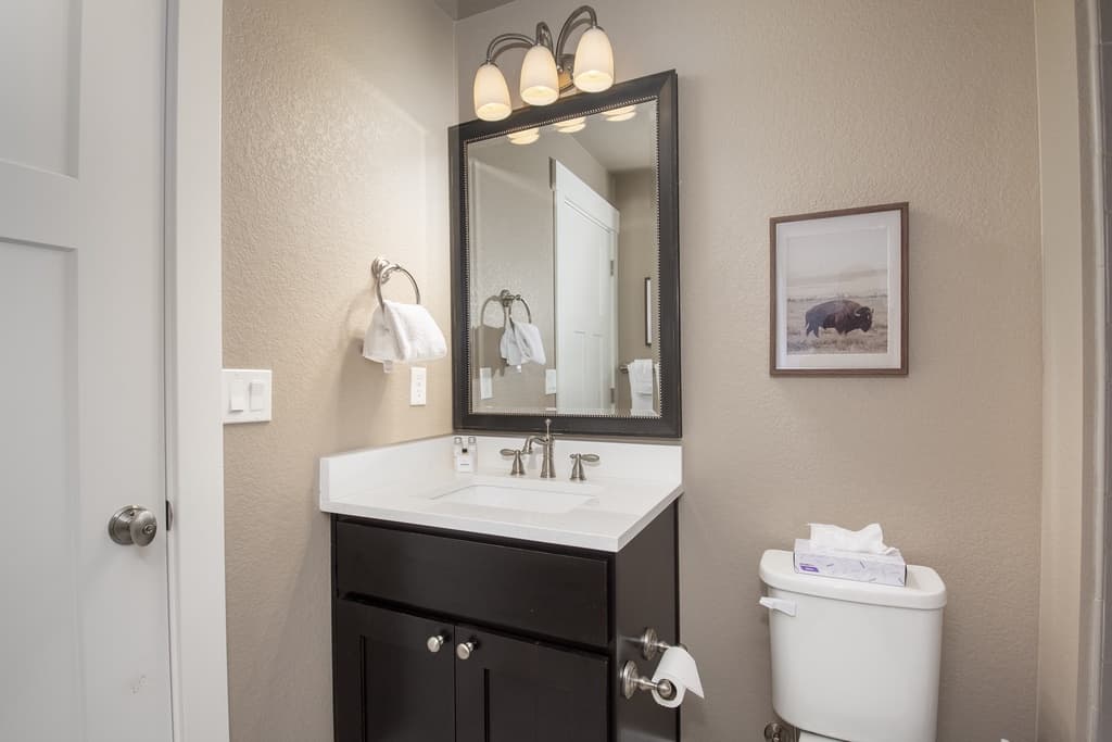 Sunset Summit Townhome - Image 30