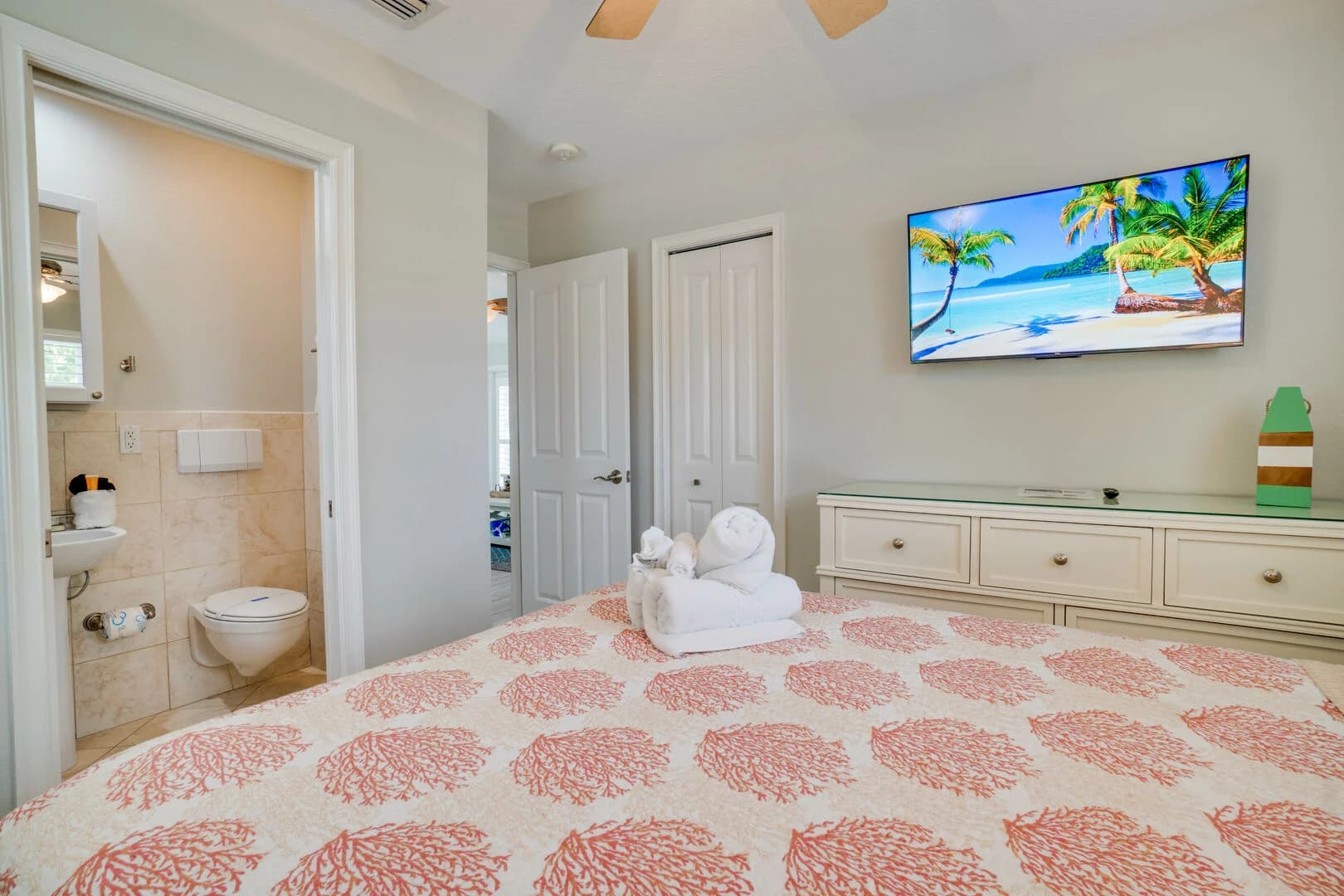 Blue Lagoon House - Image 24