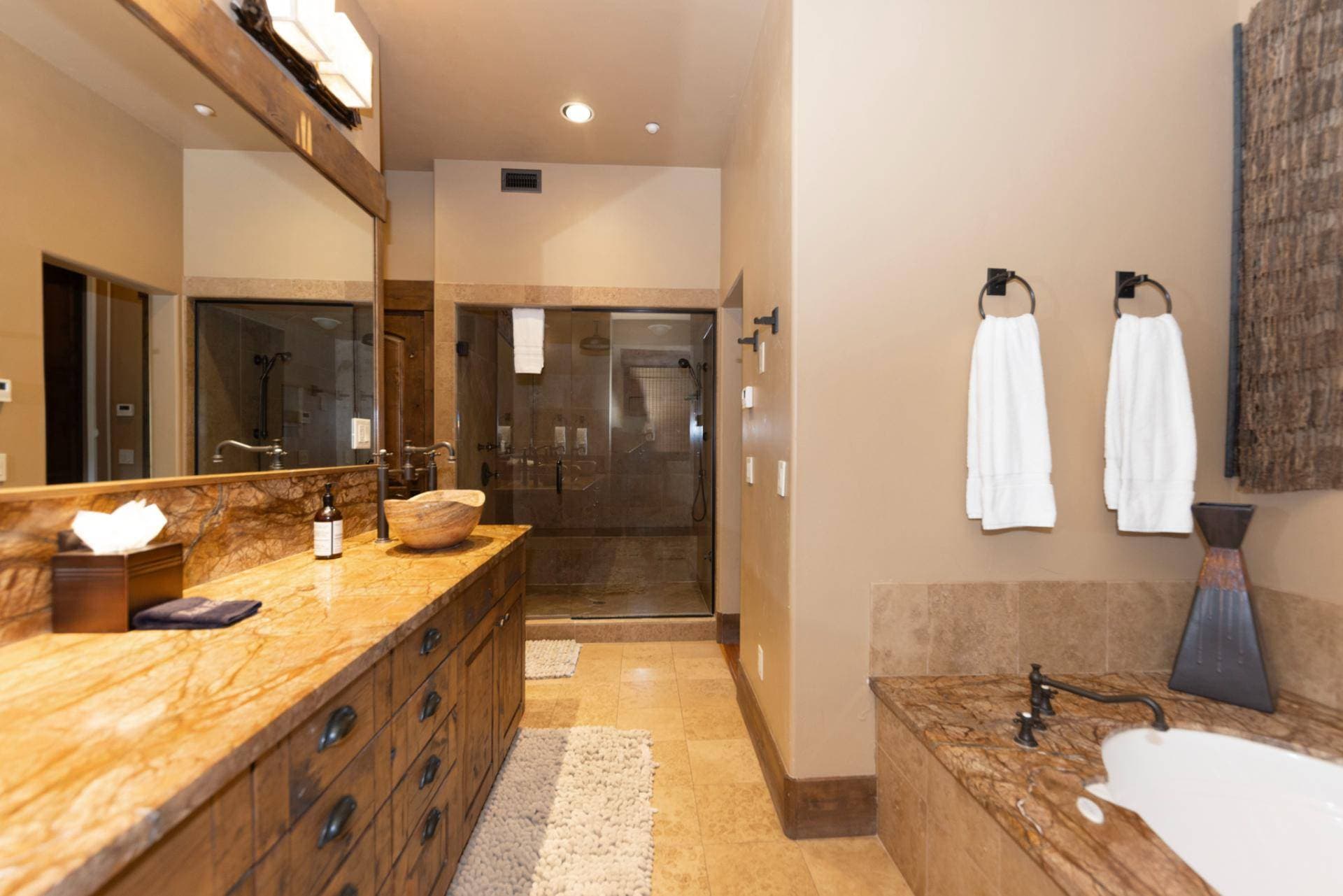 Lumber Jack Lodge - Image 12