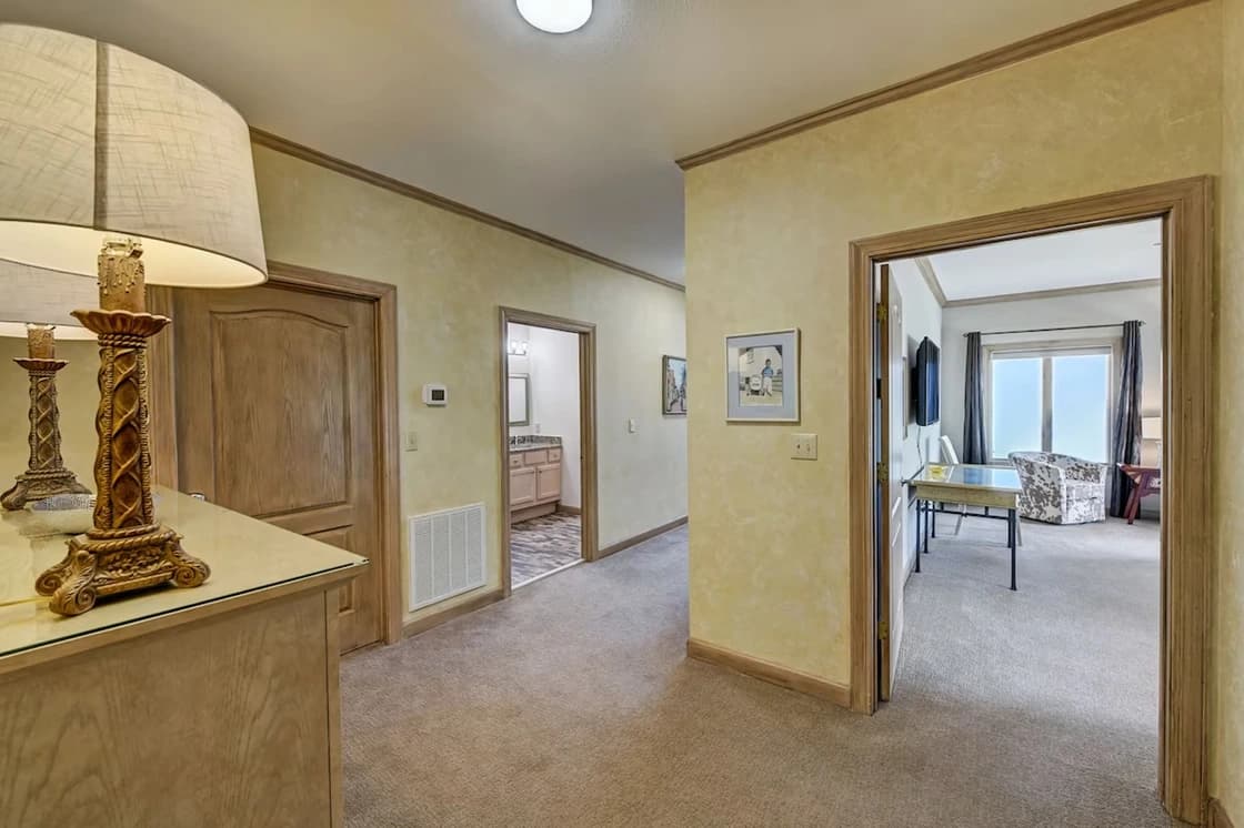 Landover Lodge - Image 17