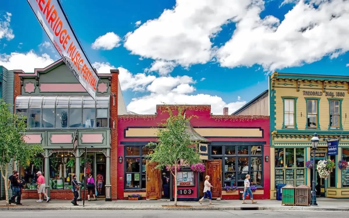 Aurum Condo - Image 17