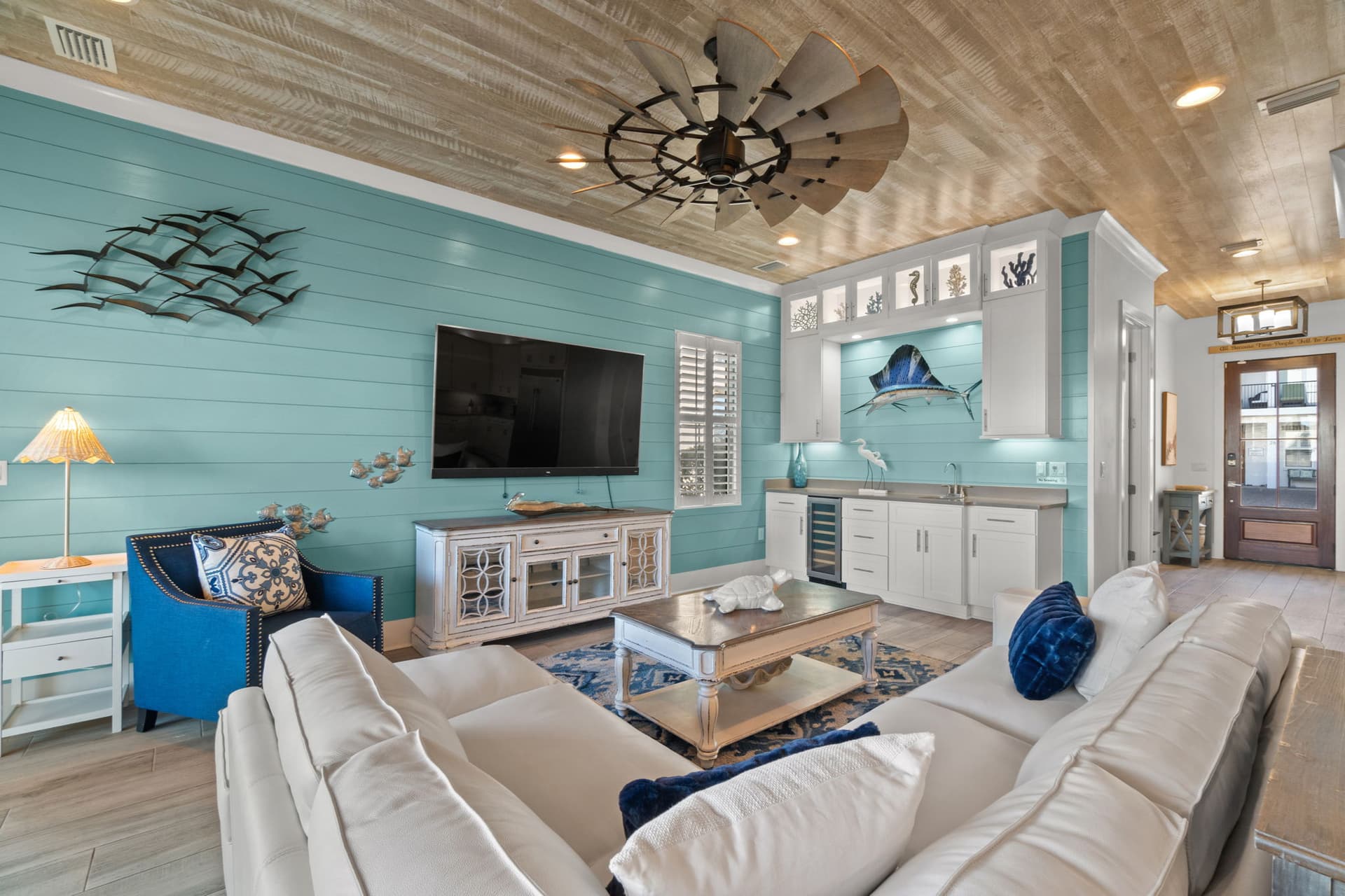 Breezy Manor - Image 11