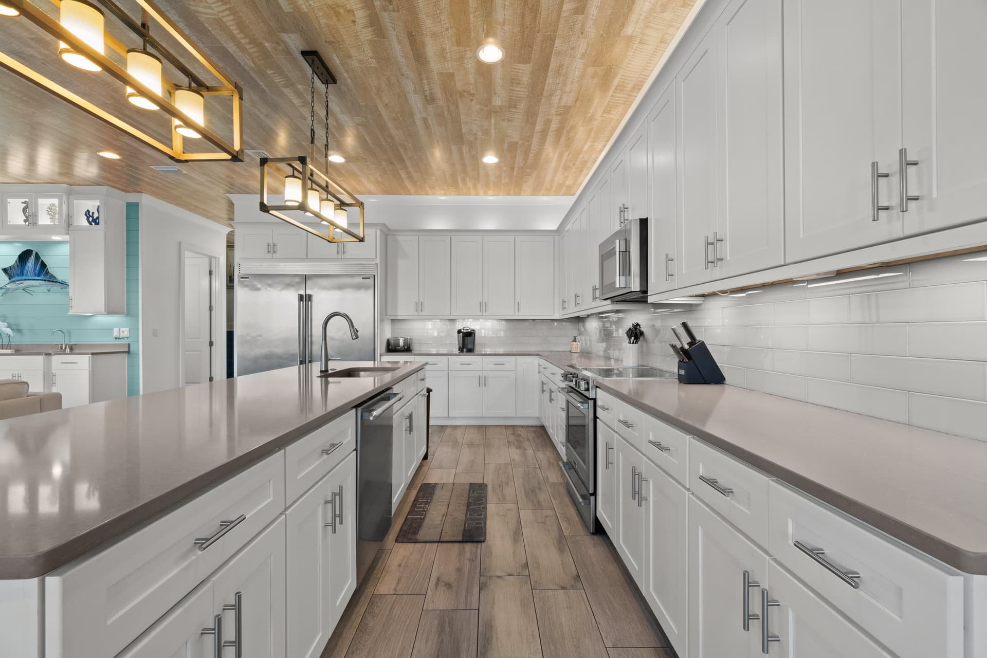 Breezy Manor - Image 14