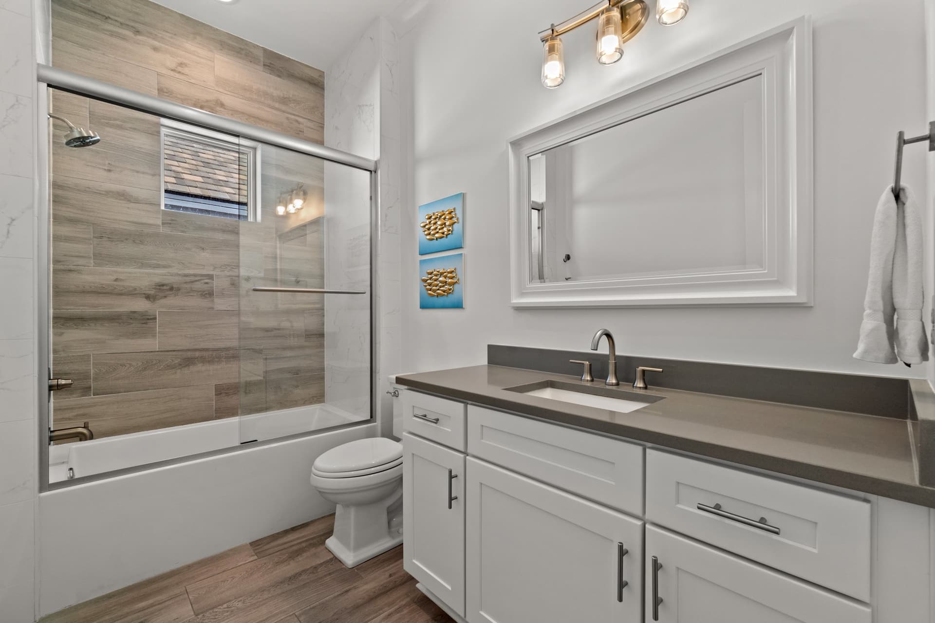 Breezy Manor - Image 35