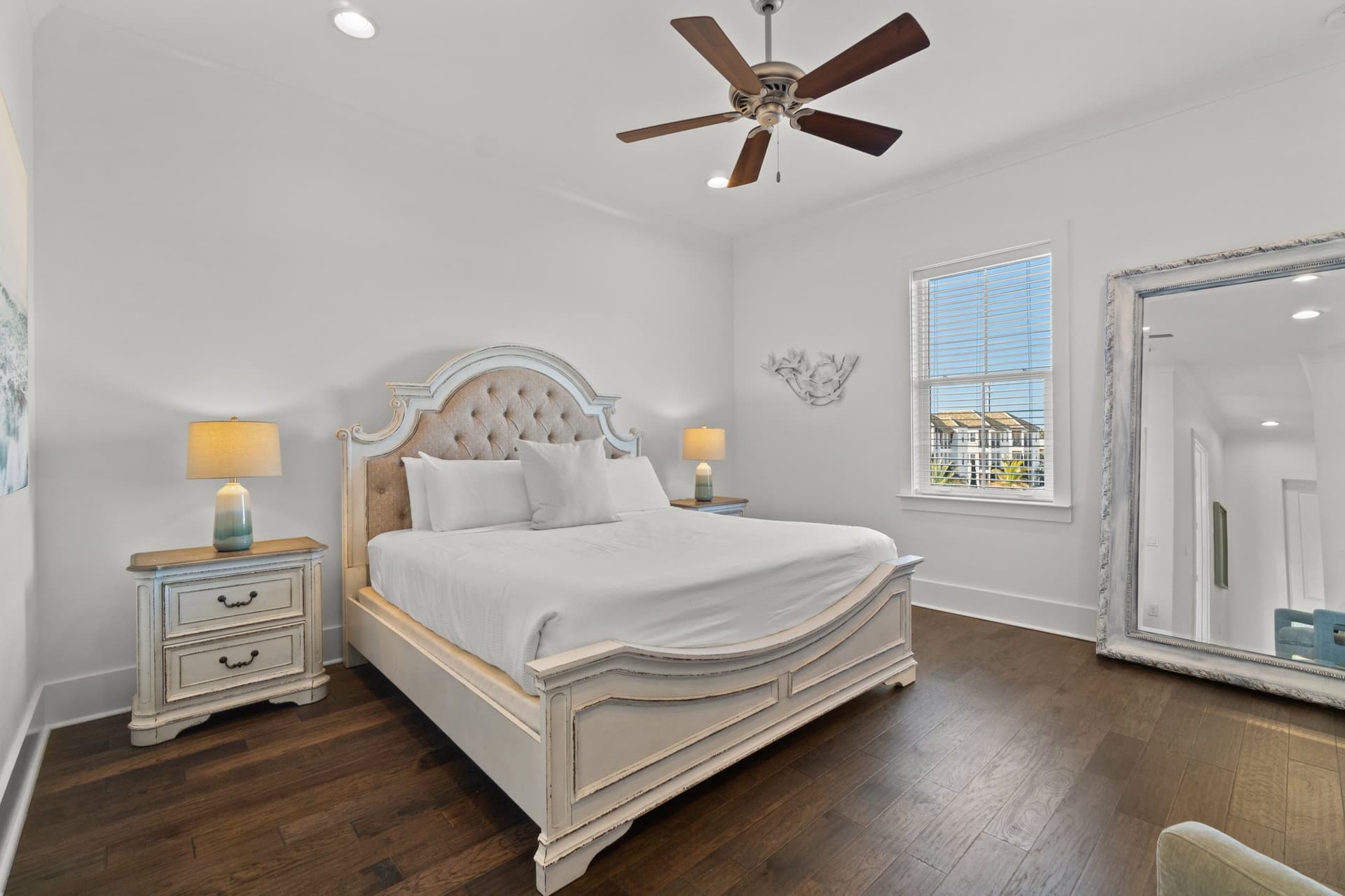 Breezy Manor - Image 36