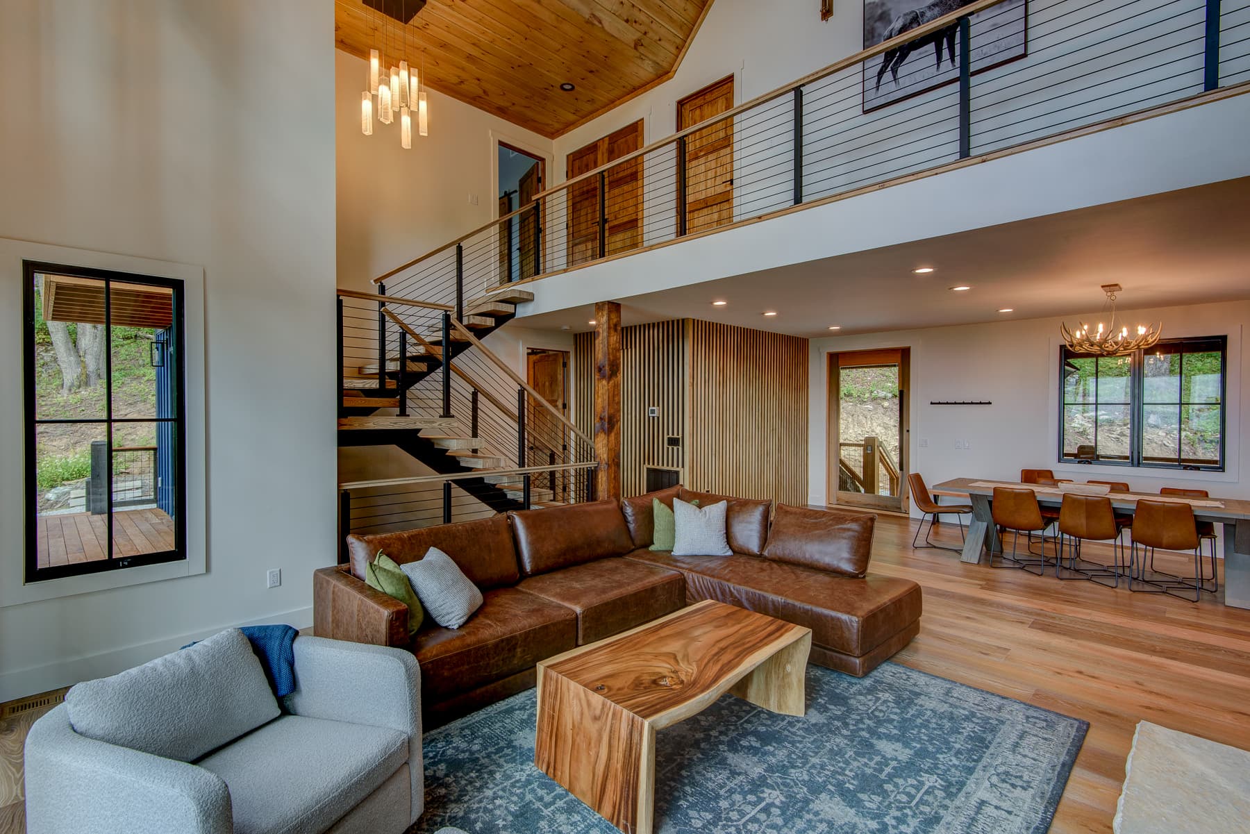 Bear Cave - Image 10