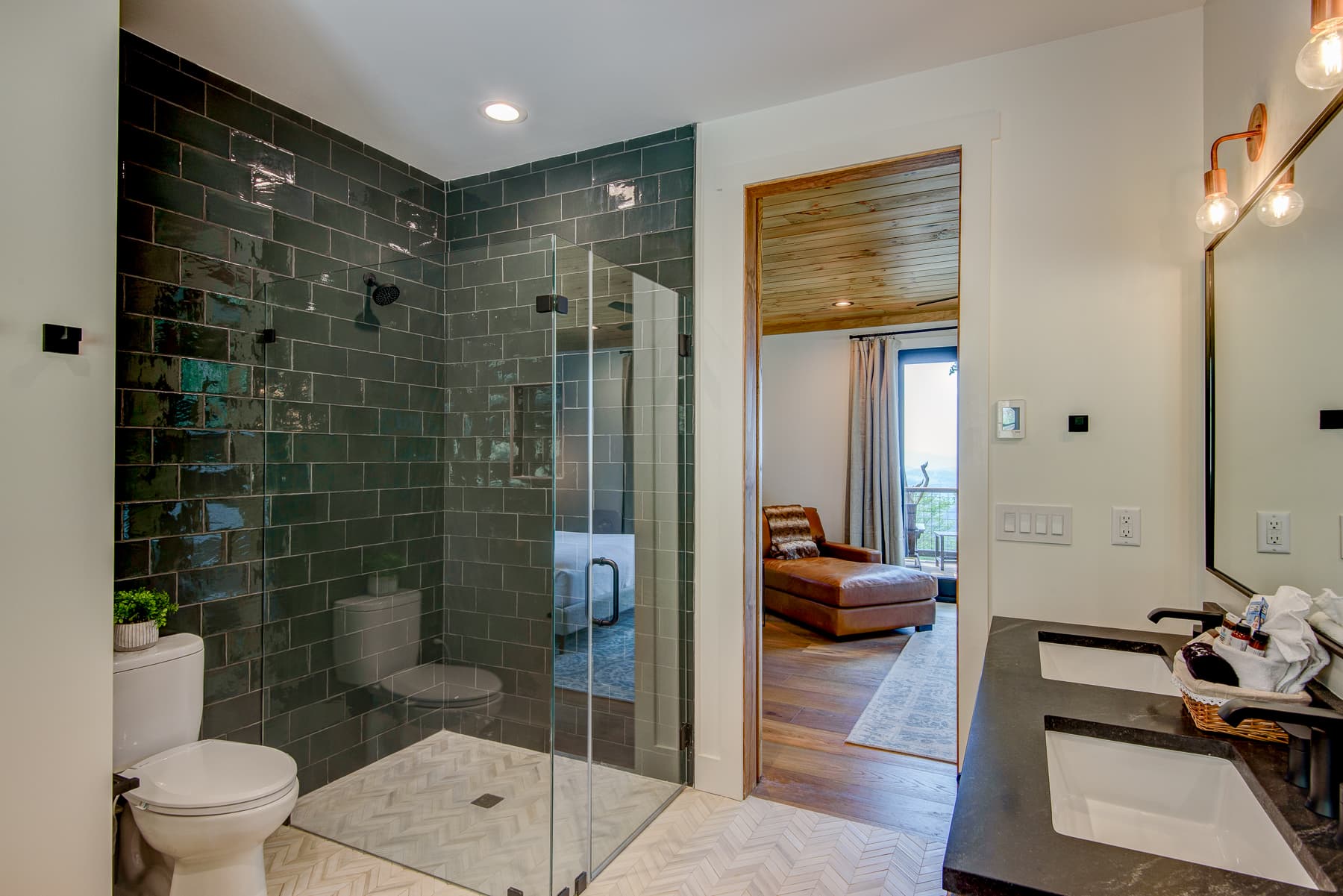 Bear Cave - Image 19